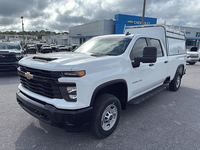 Used 2025 Chevrolet Silverado 2500 W/T AWD/4WD image 2