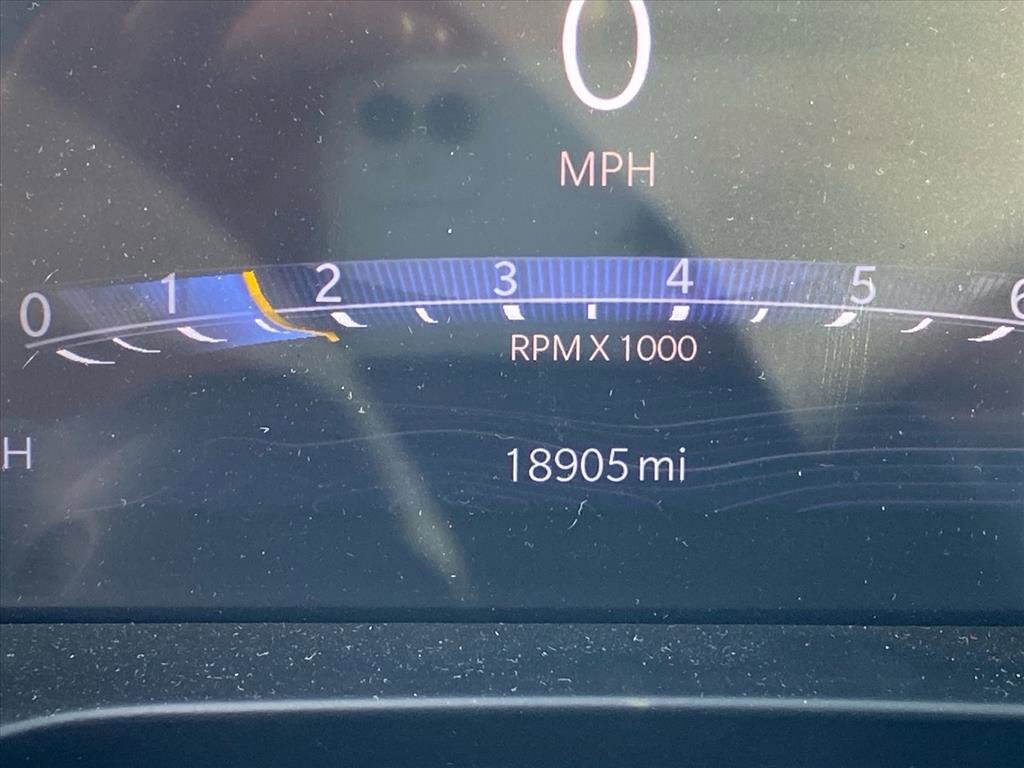 Used 2024 Jeep Grand Cherokee Limited w/ Black Appearance Package image 17