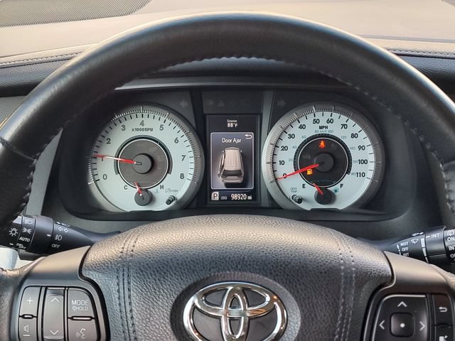 Used 2017 Toyota Sienna SE FWD image 12