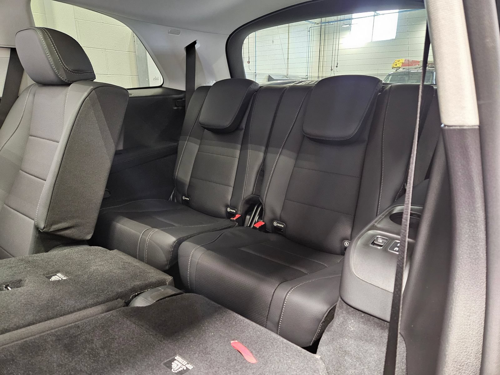 New 2026 Mercedes-Benz GLS 450 4MATIC image 17