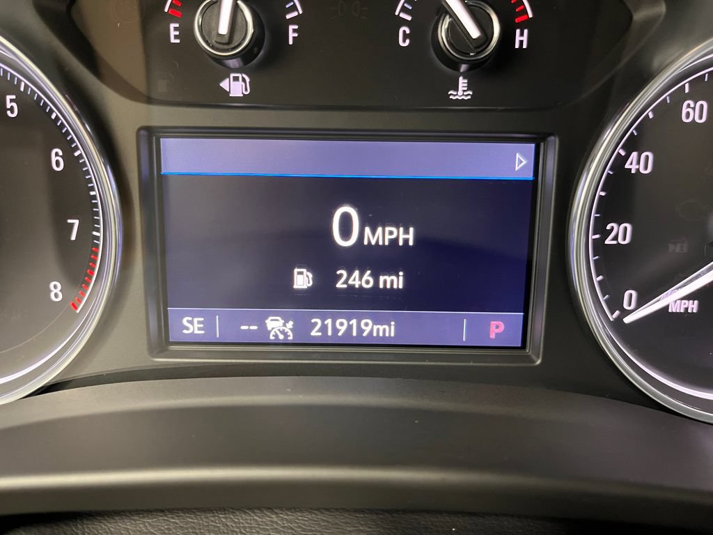 Used 2023 Buick Enclave Essence AWD/4WD image 24