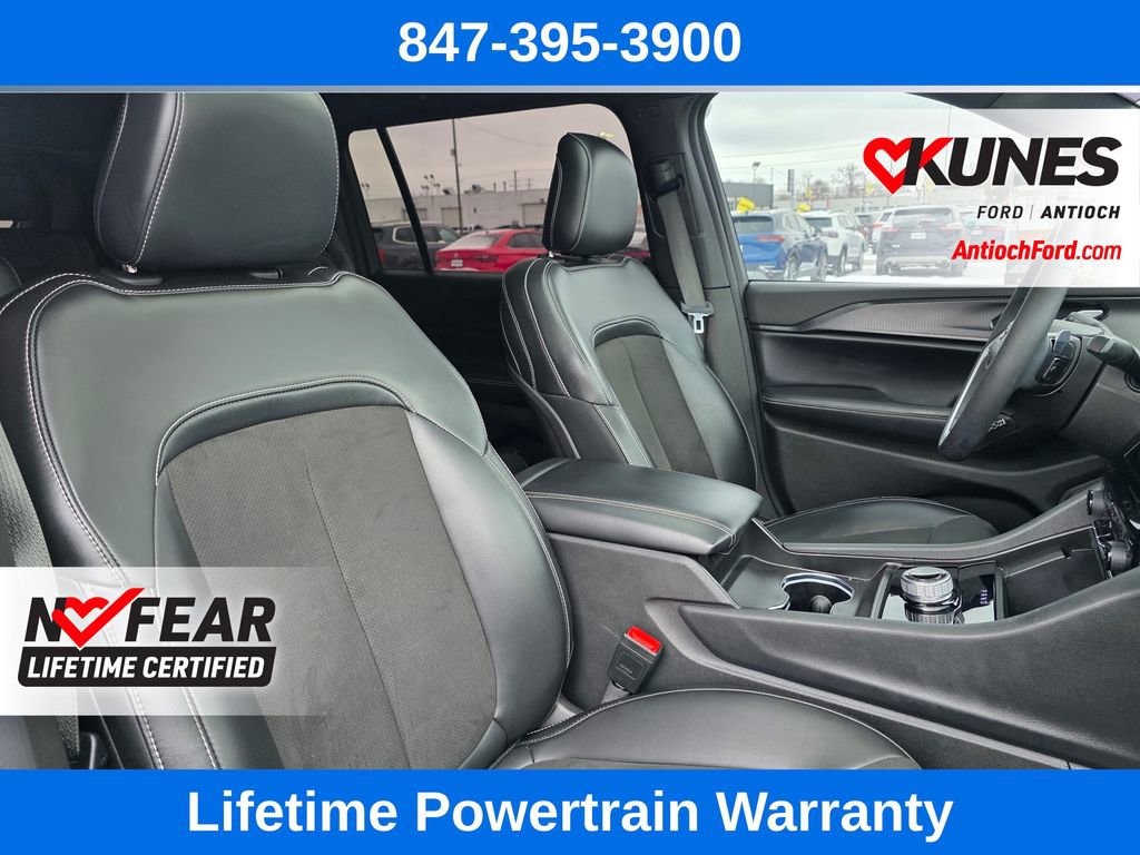 Used 2024 Jeep Grand Cherokee L Altitude image 34