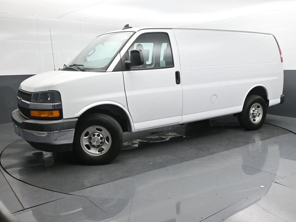 Used 2020 Chevrolet Express 2500 w/ Driver Convenience Package RWD image 21