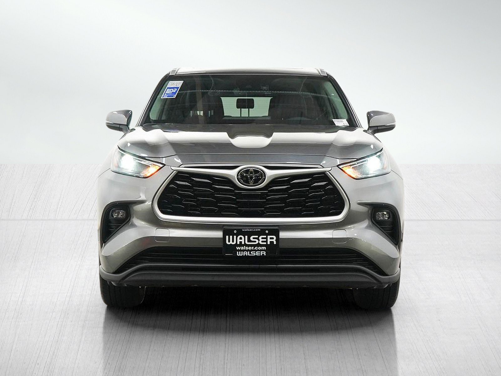 Used 2026 Toyota Highlander XLE AWD/4WD image 8