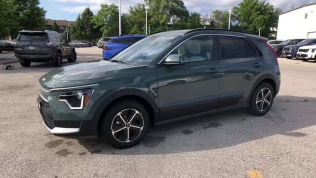 New 2025 Kia Niro EX image 7