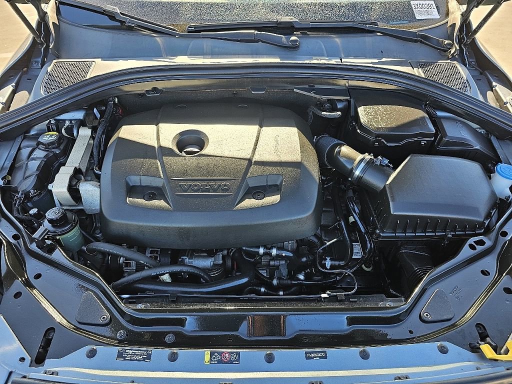 Used 2016 Volvo XC60 T5 Platinum w/ Protection Package FWD image 10