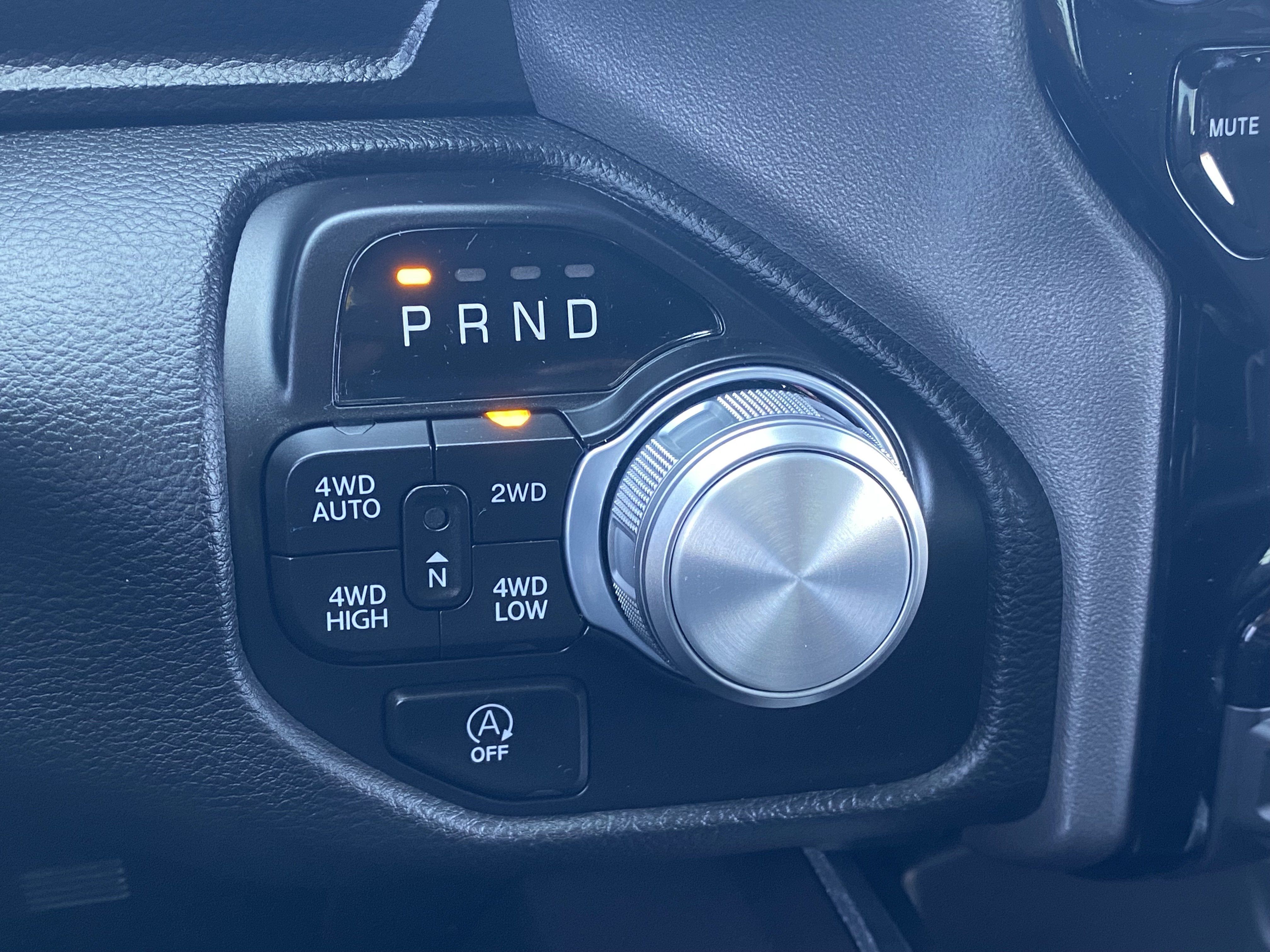 Used 2023 RAM 1500 Laramie AWD/4WD image 29
