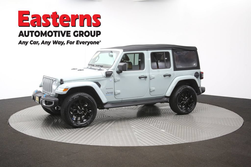 Used 2023 Jeep Wrangler Unlimited Sahara w/ Cold Weather Group AWD/4WD image 57