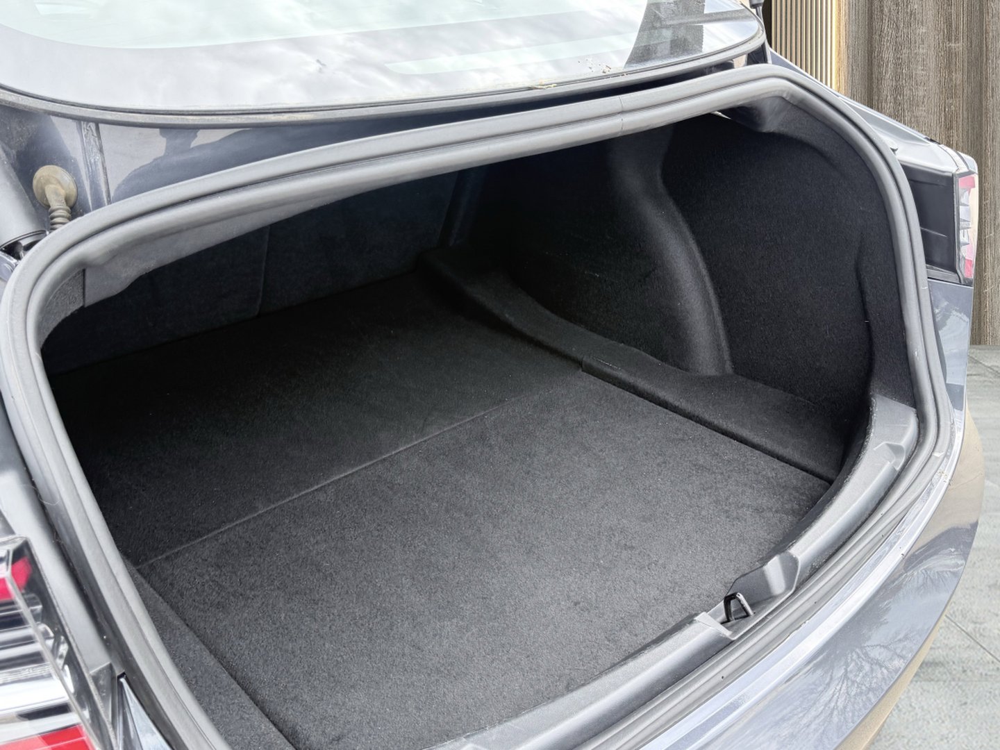 Used 2023 Tesla Model 3 Standard Range image 15