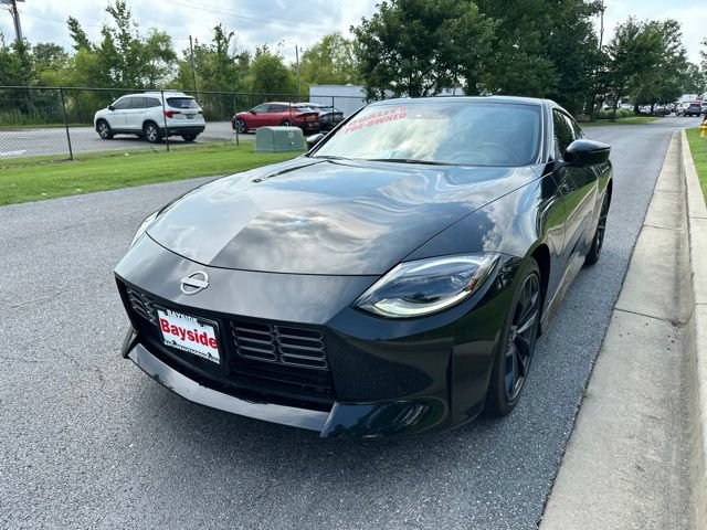 Used 2023 Nissan Z w/ Floor Mat Package (L93) RWD image 6