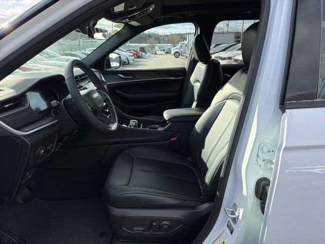 New 2025 Jeep Grand Cherokee Limited image 10