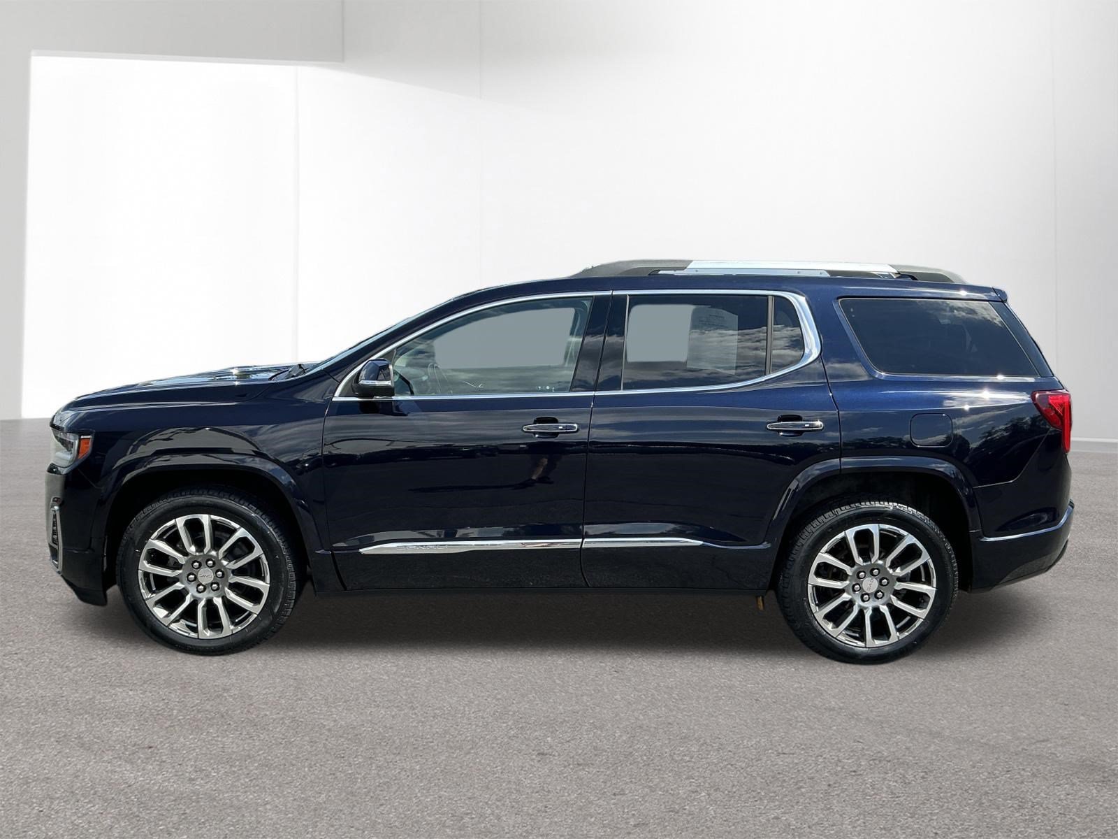 Used 2021 GMC Acadia Denali w/ Denali Ultimate Package AWD/4WD image 6