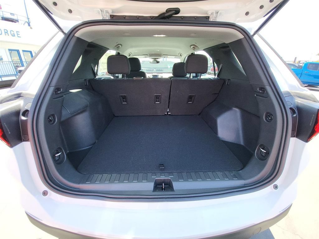 Used 2022 Chevrolet Equinox LS FWD image 16