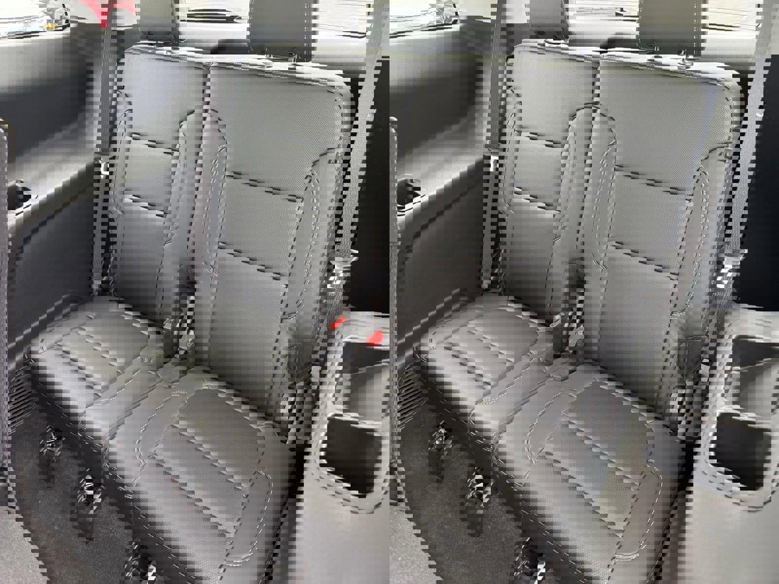 Certified 2023 GMC Acadia SLT w/ Elevation Edition image 7