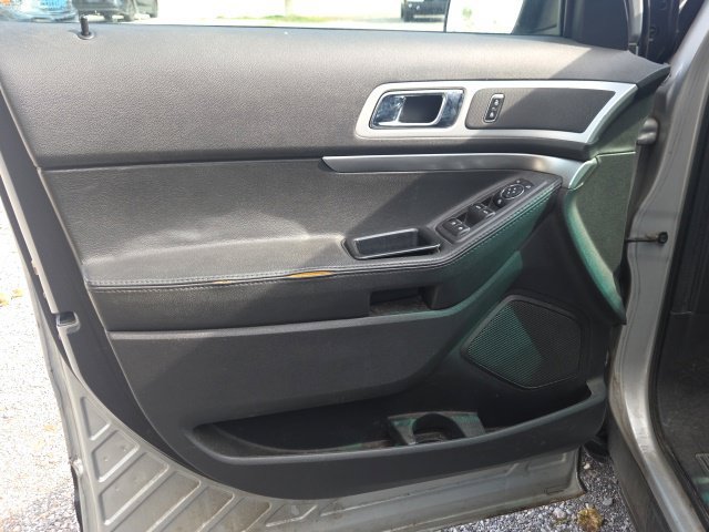 Used 2013 Ford Explorer XLT AWD/4WD image 21