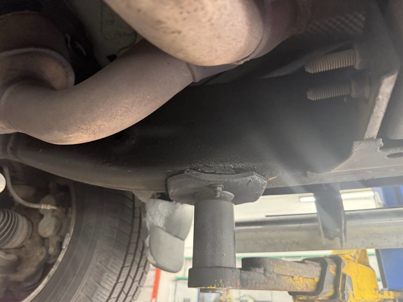 Used 2012 GMC Sierra 1500 SLT w/ SLT Convenience Package image 31