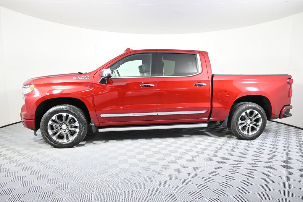 Used 2023 Chevrolet Silverado 1500 High Country w/ Technology Package image 2