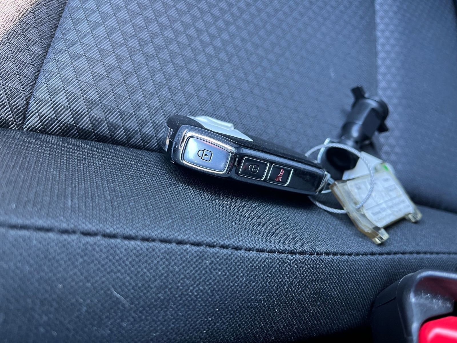 Used 2025 Kia Soul LX w/ LX Technology Package image 21