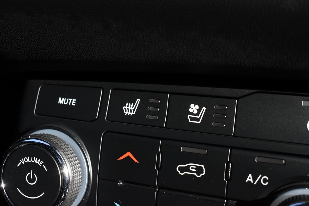 Used 2024 Dodge Durango GT image 45