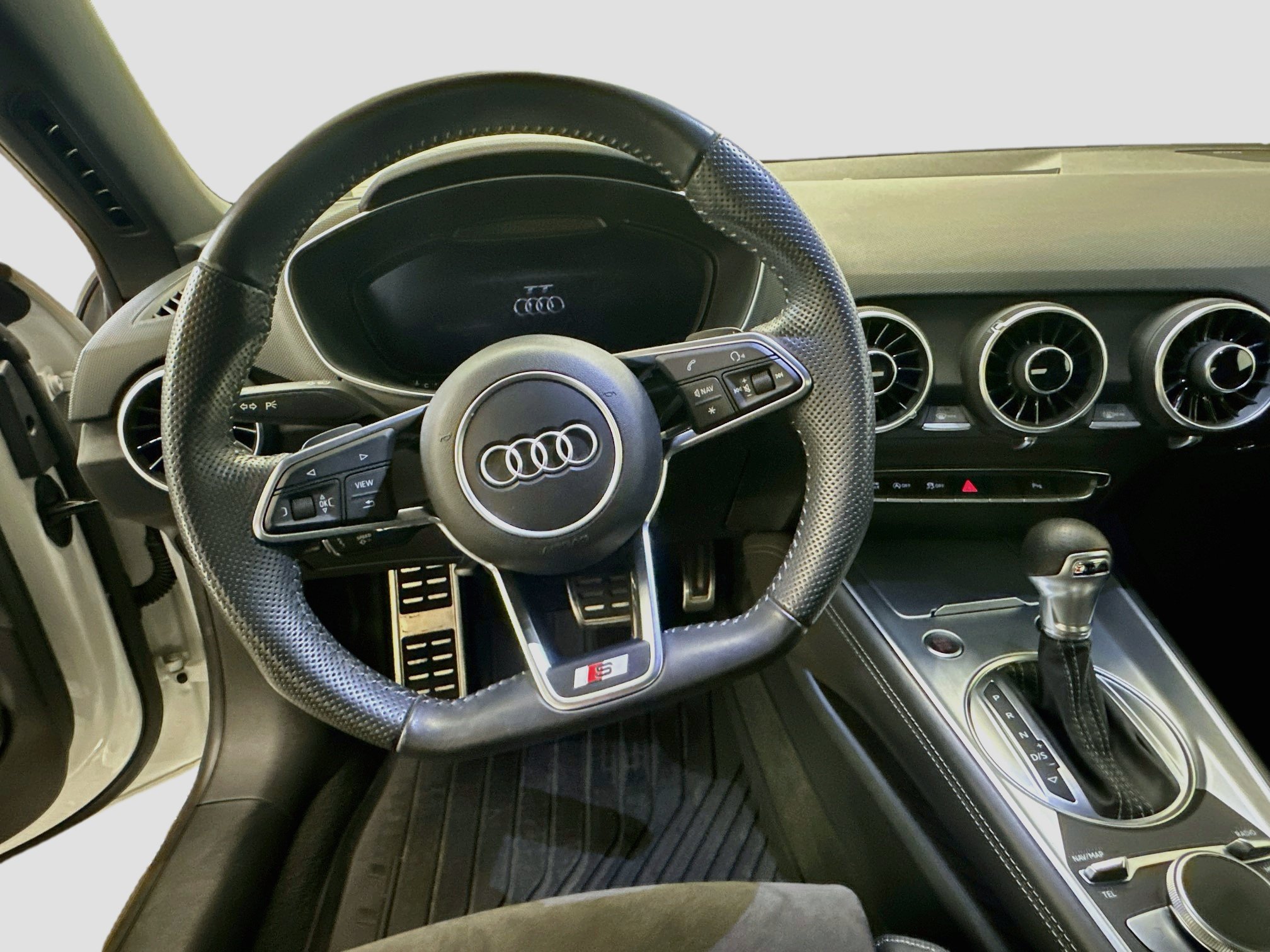 Used 2019 Audi TT 2.0T w/ Technology Package AWD/4WD image 18