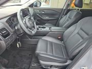 Used 2023 Nissan Rogue SL w/ SL Premium Package image 10