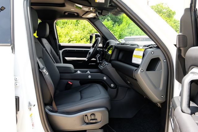 New 2026 Land Rover Defender 110 X-Dynamic SE AWD/4WD image 40