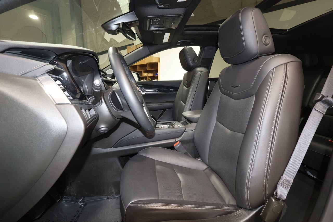 Certified 2025 Cadillac XT5 Premium Luxury image 23