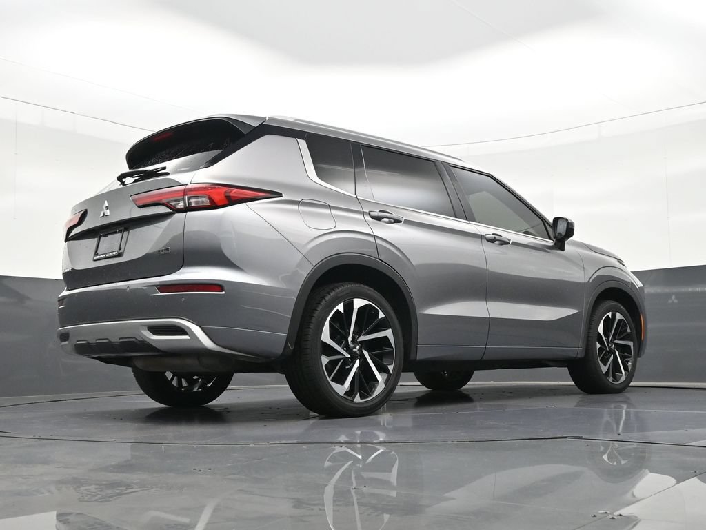 Used 2022 Mitsubishi Outlander SEL AWD/4WD image 26