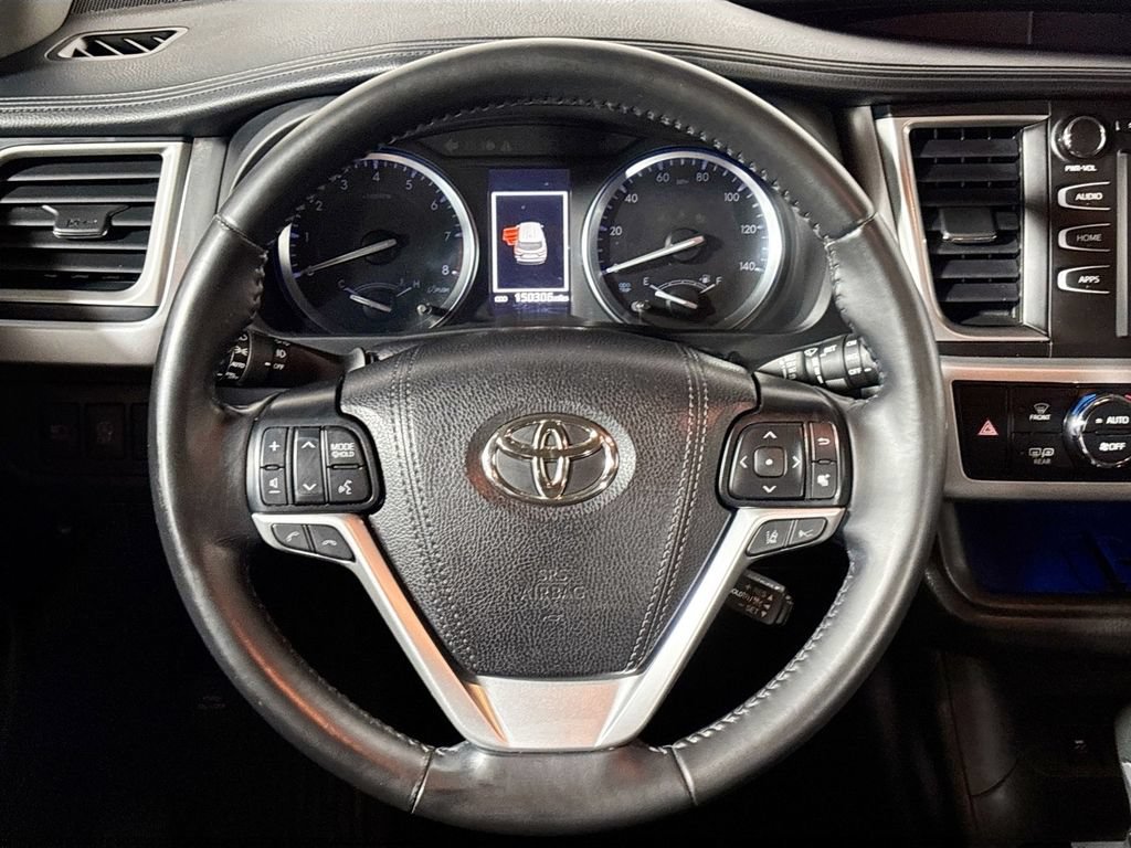 Used 2019 Toyota Highlander SE AWD/4WD image 12