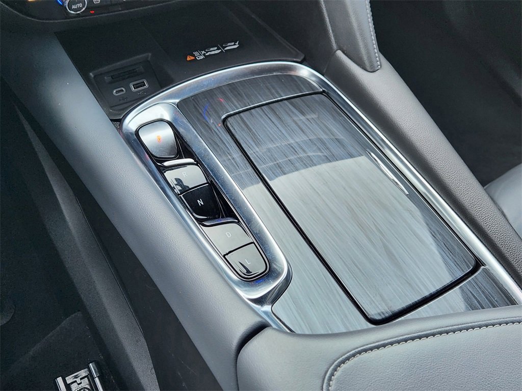 Used 2024 Buick Enclave Premium image 19