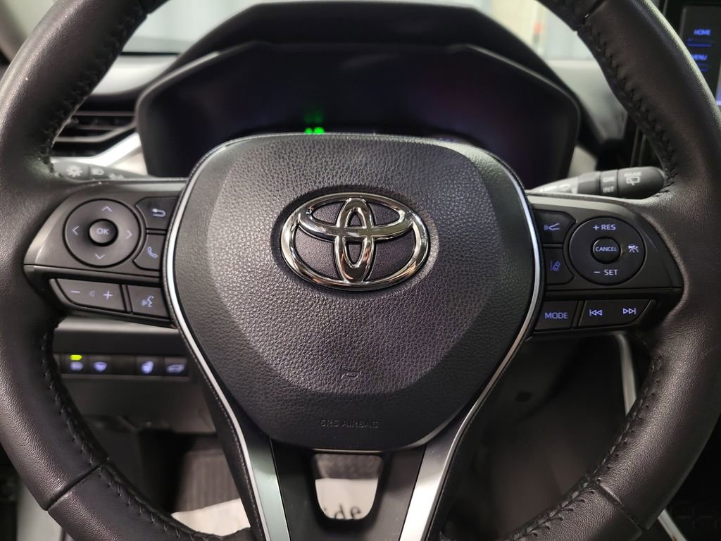 Used 2022 Toyota RAV4 XLE w/ Convenience Package image 18