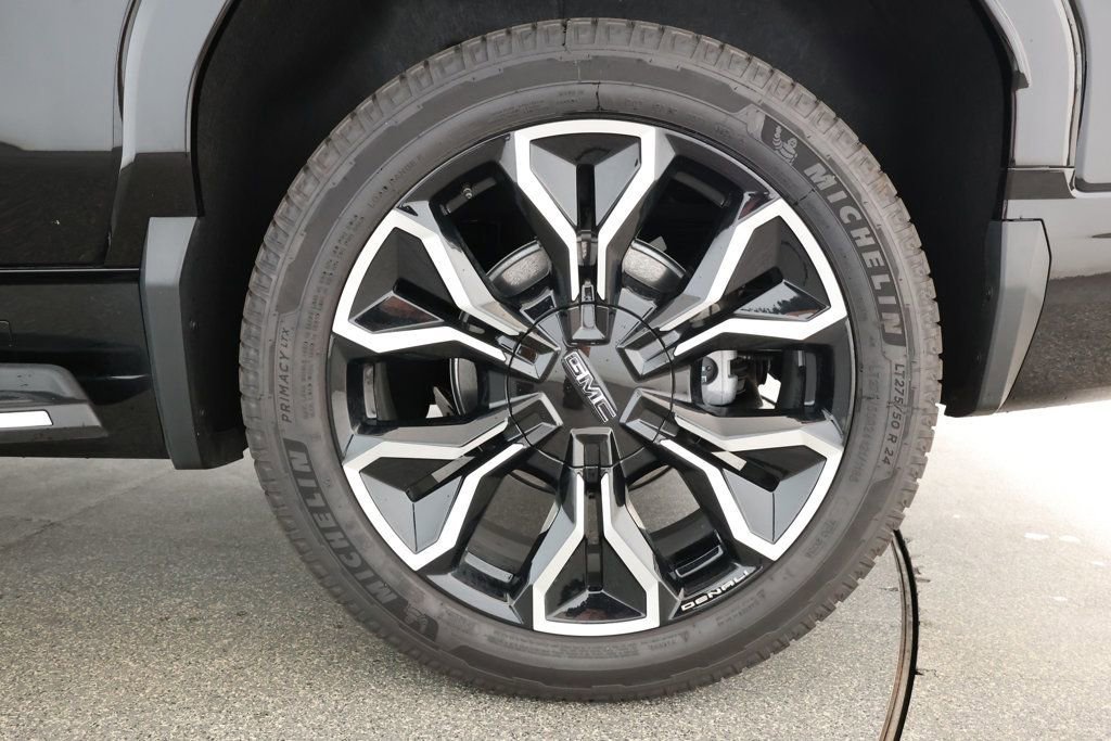 Used 2025 GMC Sierra EV Denali image 7
