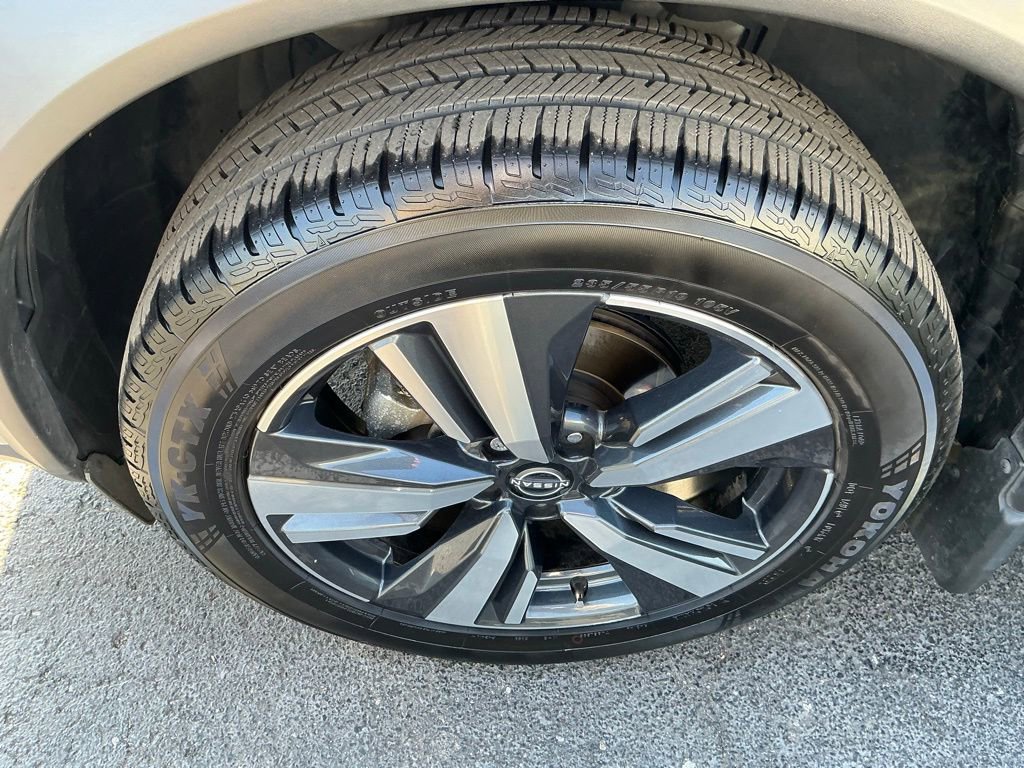 Used 2022 Nissan Rogue SL image 7