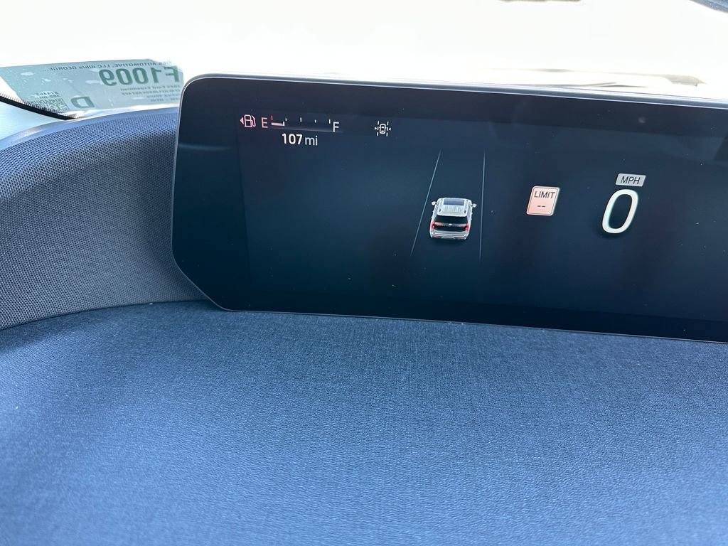 New 2025 Ford Expedition Active image 14