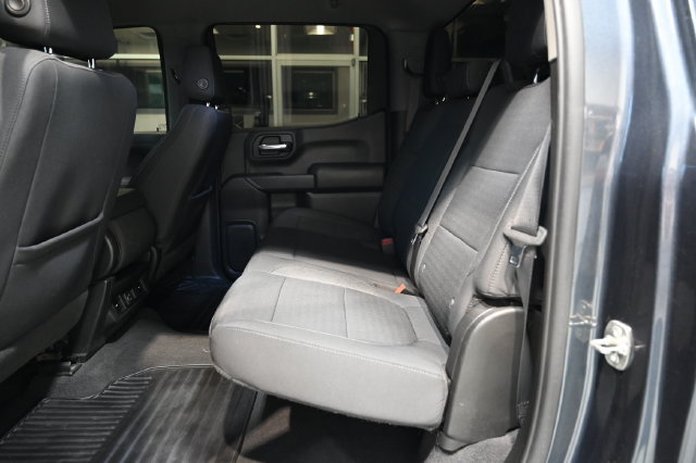 Used 2021 Chevrolet Silverado 1500 LT AWD/4WD image 12
