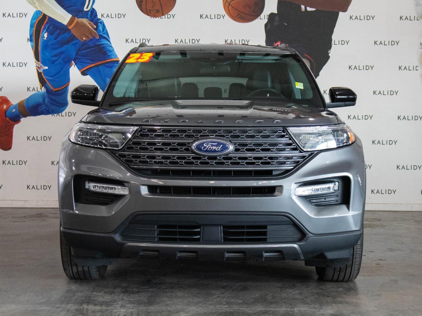 Used 2023 Ford Explorer XLT w/ Equipment Group 202A image 19