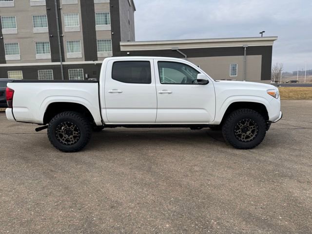 Used 2020 Toyota Tacoma SR image 11
