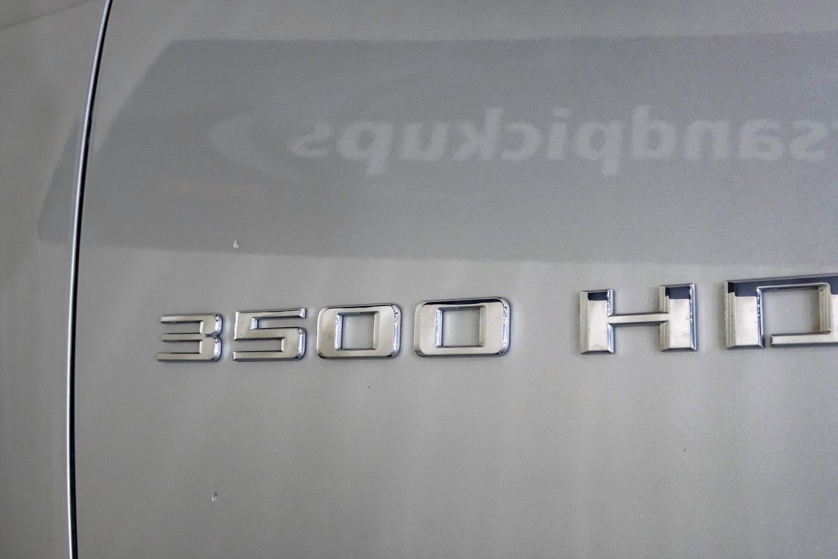 Used 2021 Chevrolet Silverado 3500 High Country w/ Snow Plow Prep/Camper Package image 46