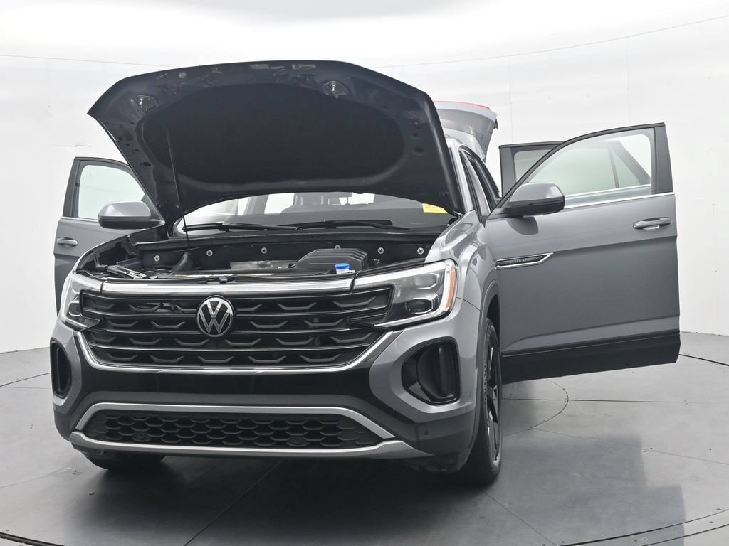 Used 2024 Volkswagen Atlas Cross Sport SE w/ Panoramic Sunroof Package AWD/4WD image 50