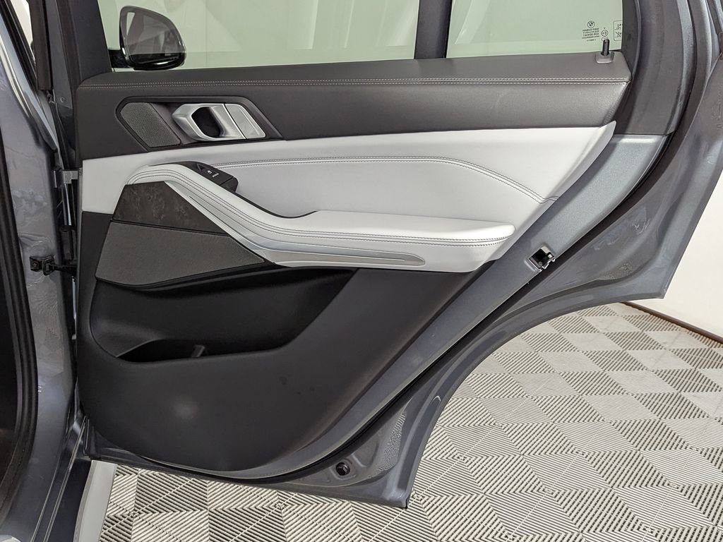 Certified 2024 BMW X5 xDrive40i w/ M Sport Package image 45