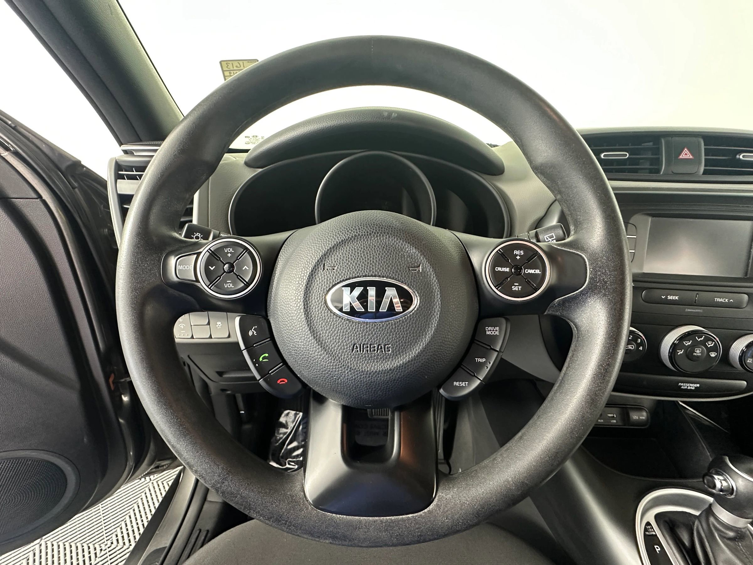Used 2019 Kia Soul image 33