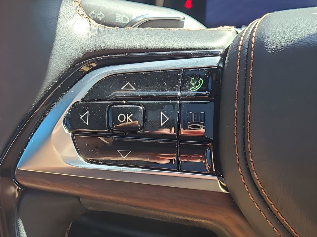 Used 2025 Jeep Grand Cherokee Summit image 34