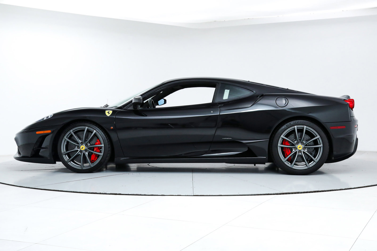 Used 2008 Ferrari F430 Scuderia RWD image 4