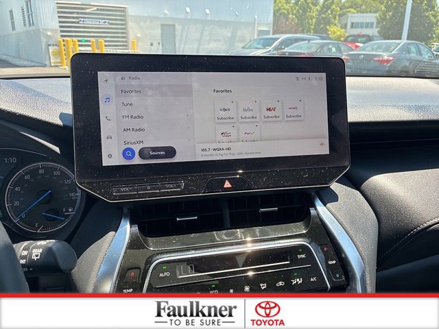 Certified 2023 Toyota Venza Nightshade AWD/4WD image 30