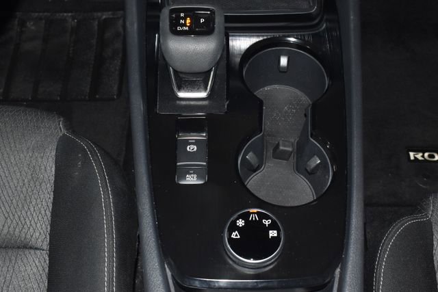 Used 2025 Nissan Rogue SV image 21