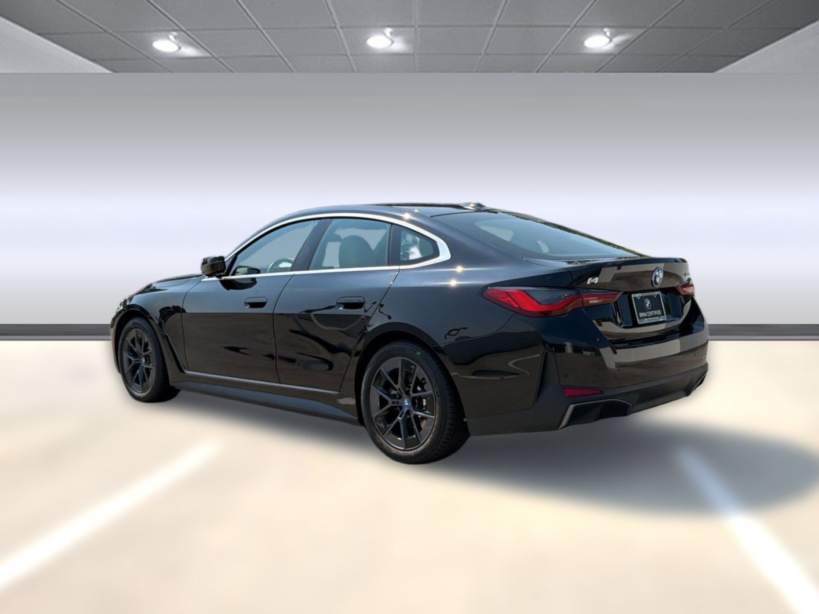 Used 2024 BMW i4 eDrive35 w/ Premium Package RWD image 3