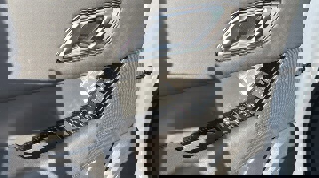 New 2026 Land Rover Range Rover Velar S image 24