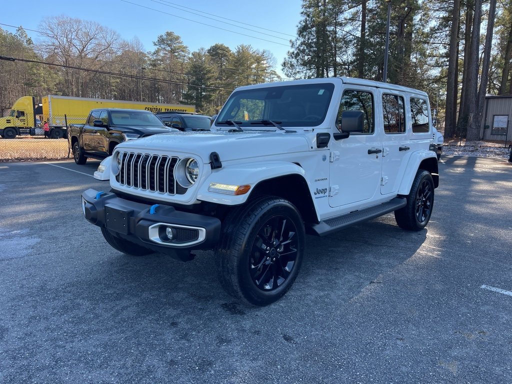 Used 2024 Jeep Wrangler Unlimited Sahara w/ Technology Group image 2