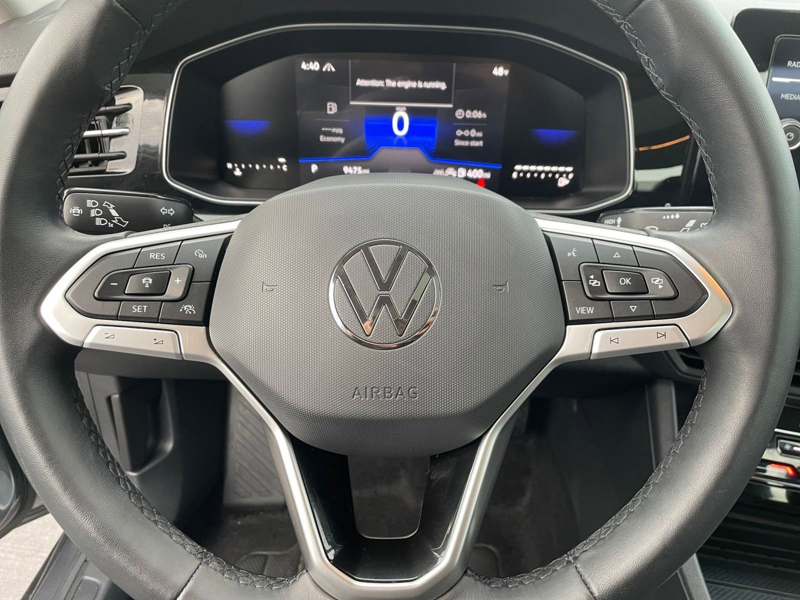 Used 2025 Volkswagen Jetta SE image 27