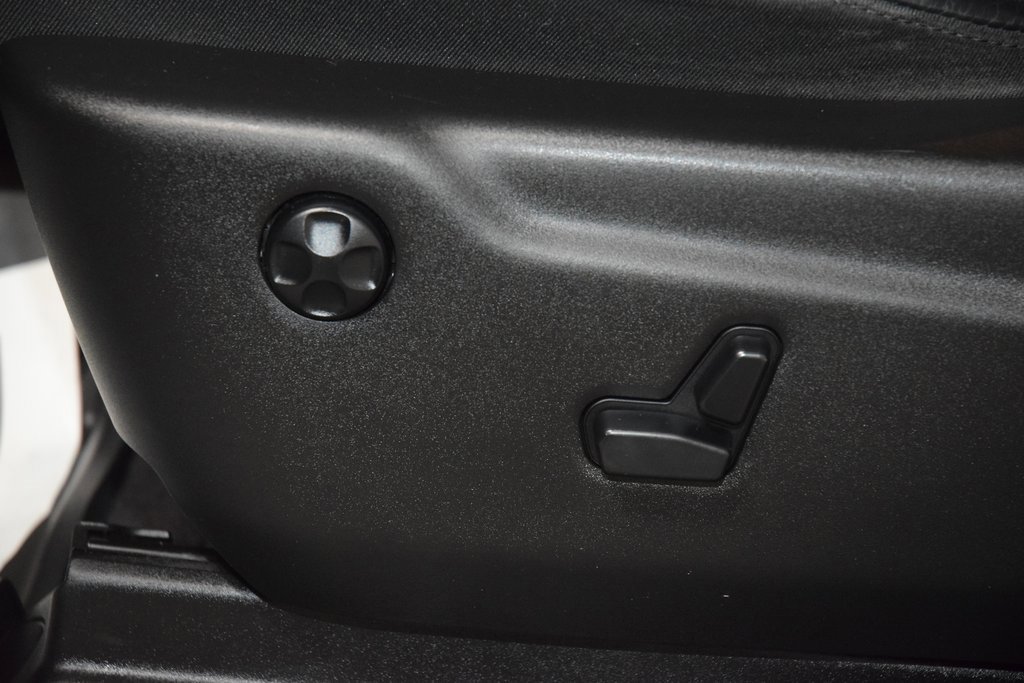 Used 2017 Jeep Grand Cherokee Limited image 41